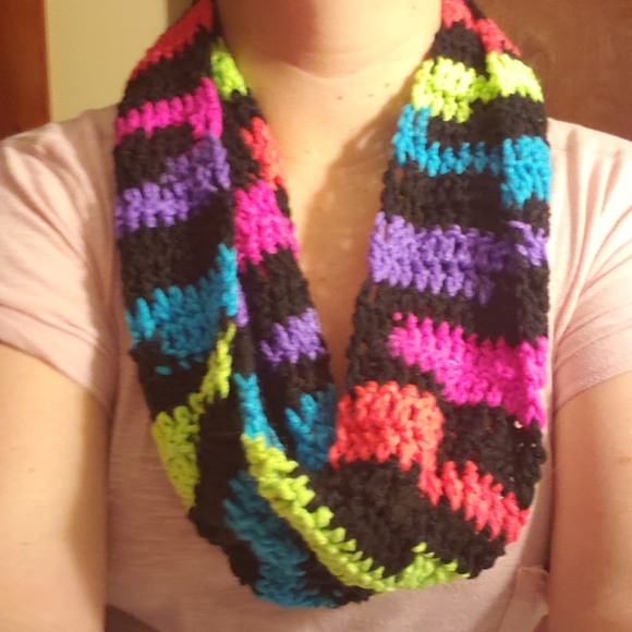 Accessories - Very unique Handmade multicolored infinity scarf